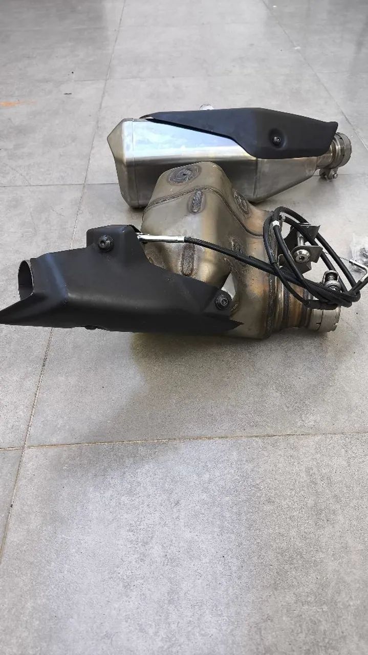 Escapamento Zx10r 2016/2017 original - Peças para motos - Oliveira