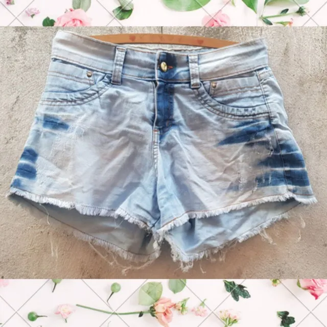 Short Jeans