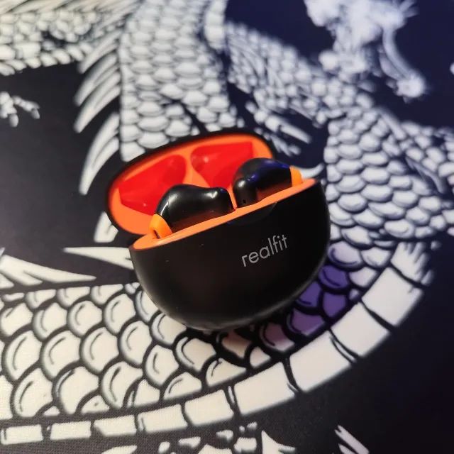 Realfit F2 Disponível nas cores (PRETO E ROXO) - Fones de Ouvido True Wireless
