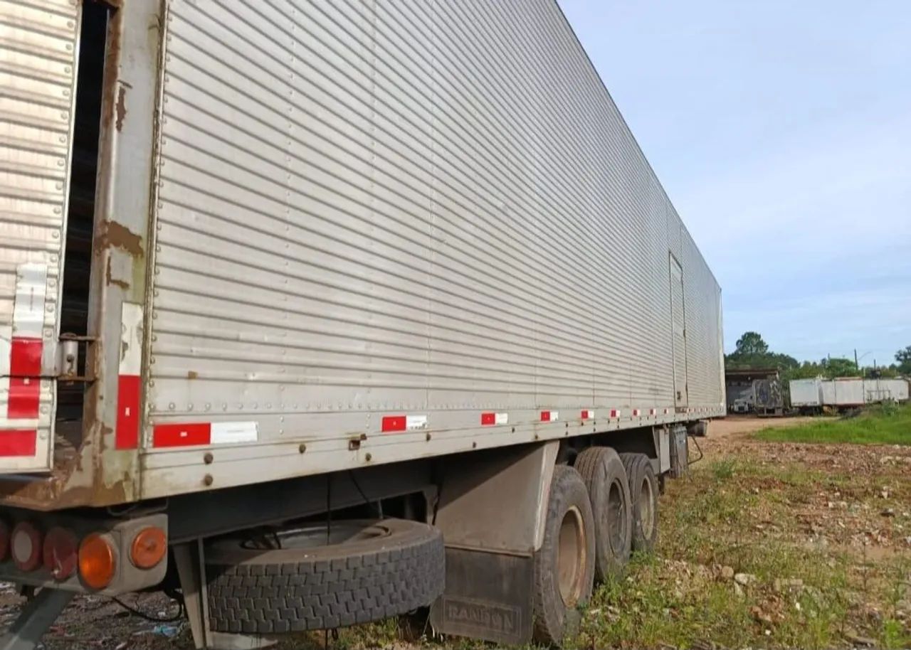 Carreta Randon 2000, 28 paletes, 14,70, 2 pinos. - Foto 2