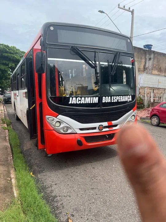 Ônibus  1721 ano 2013 Mercedes bens