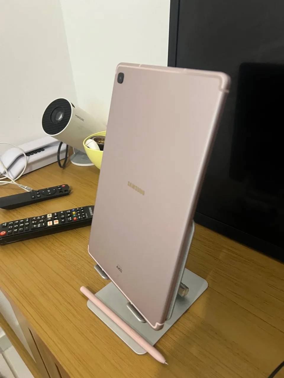 Vendo S6 lite, acompanha película, capa, caneta e suporte