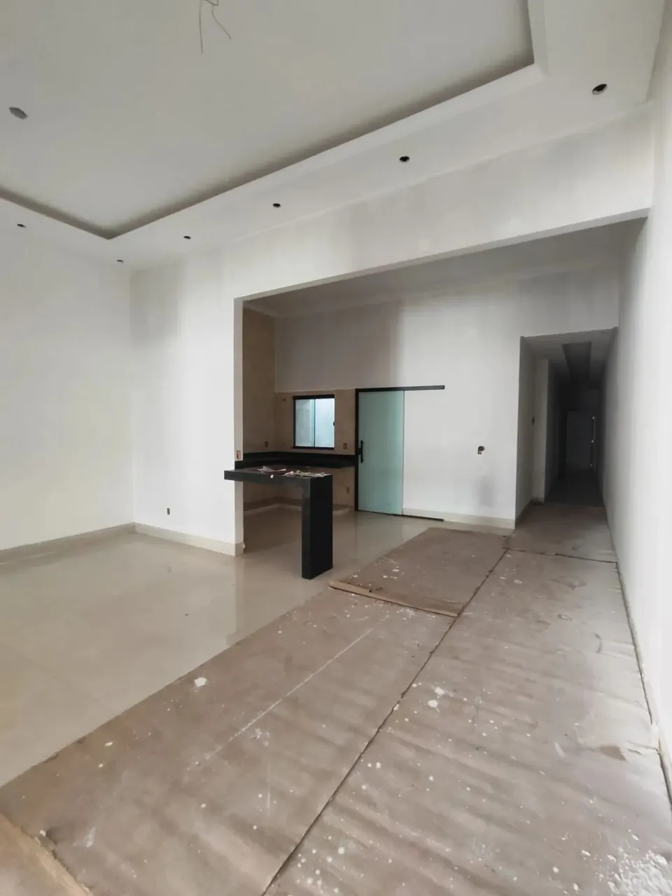 Casa à Venda 3 quartos, sendo 1 suíte no Jardim Novo Mundo em Goiânia-GO. Na região Leste.