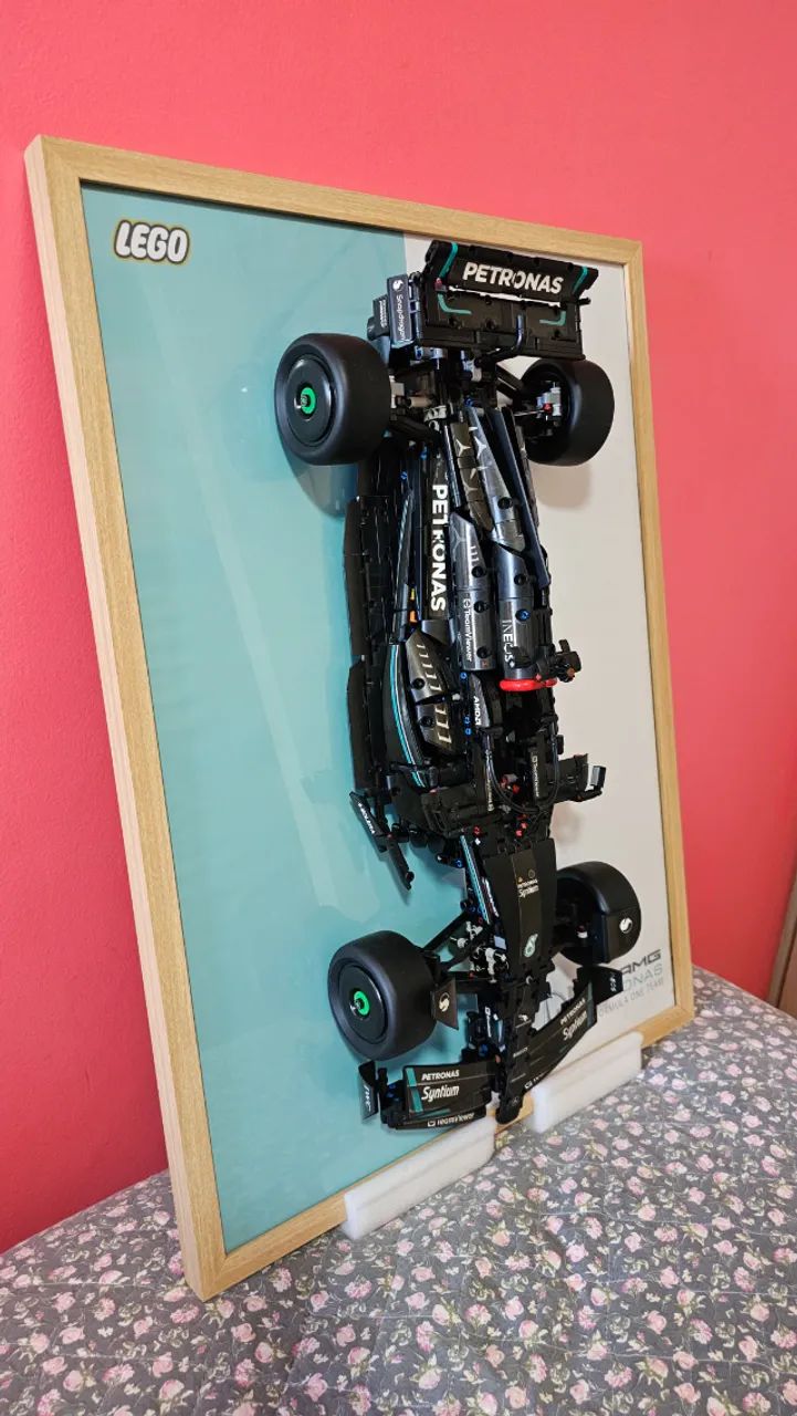  Quadro Decorativo com Carro W14 Montado em Blocos de Montar - Edição Estilo LEGO F1 - Foto 3