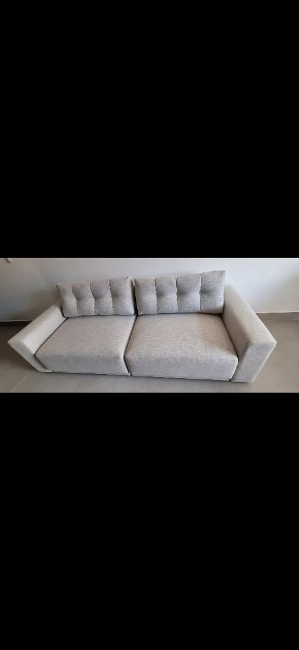 Sofá 3 lugares moderno e confortável