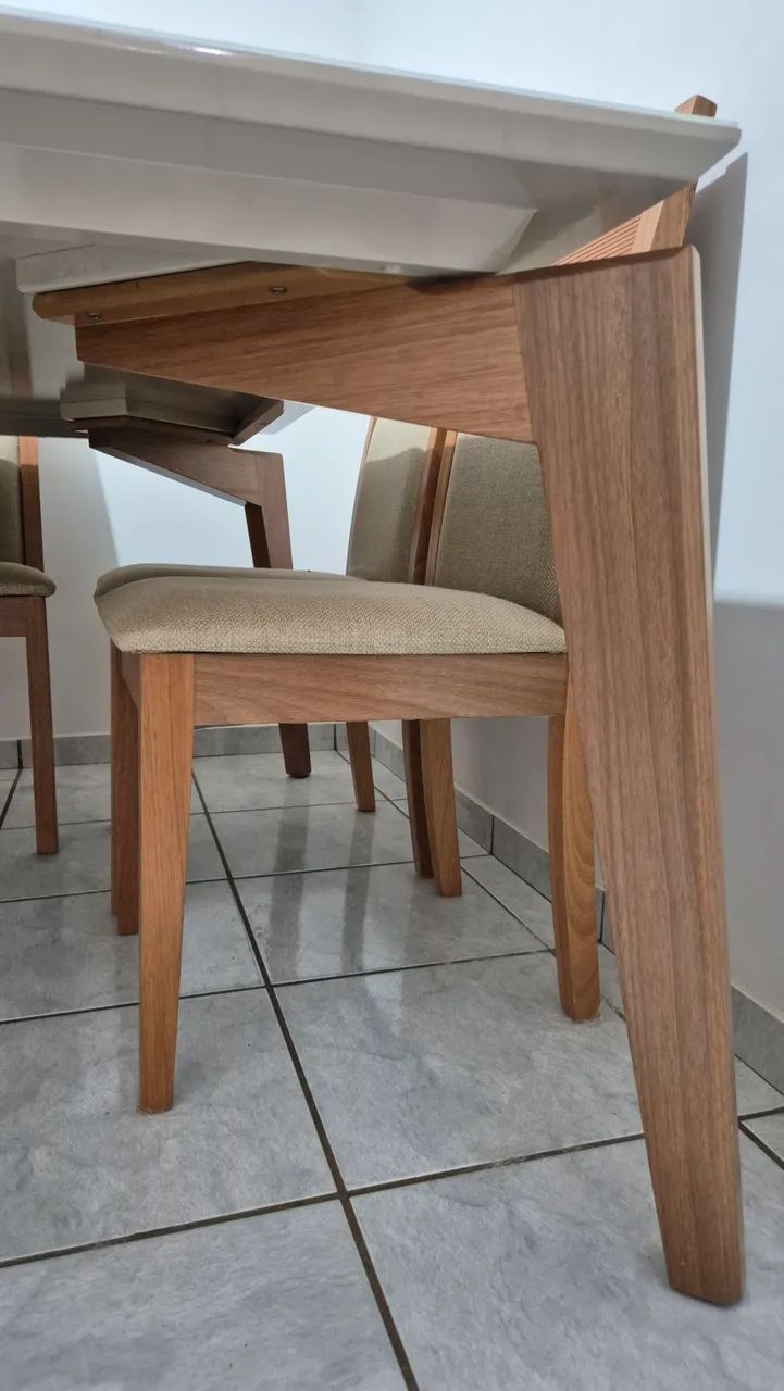 Mesa de Jantar Madeira Maciça com Tampo Vidro e  8 Cadeiras - Maschieto - Foto 3