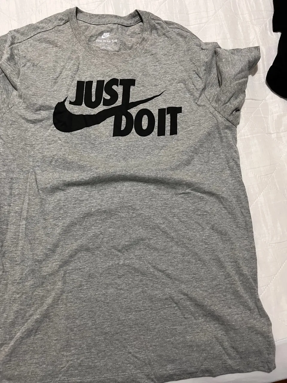 Camisetas Top de linha originais nunca usadas com etiqueta