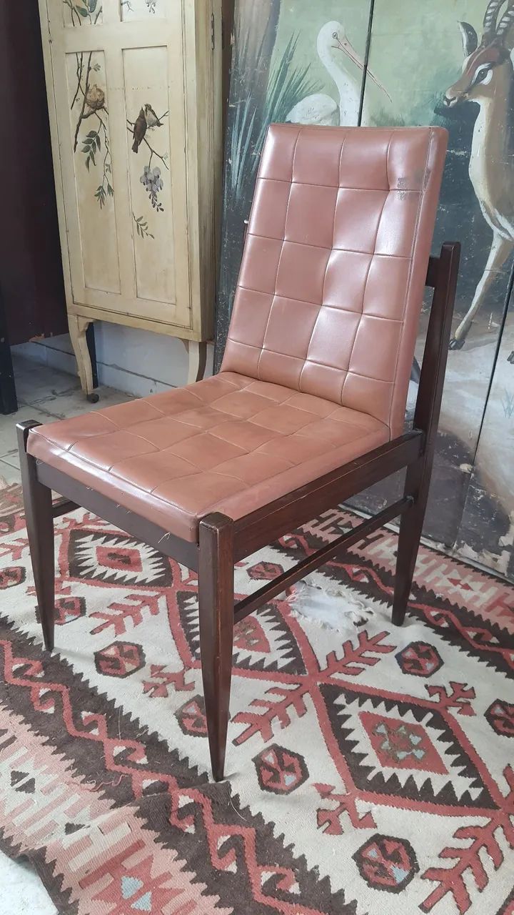 Cadeira estilo anos 60
