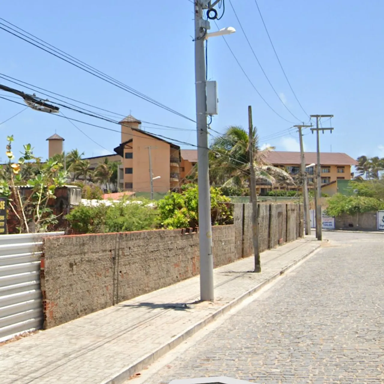 Porto das Dunas -Terreno de frente do Beach Park Venda