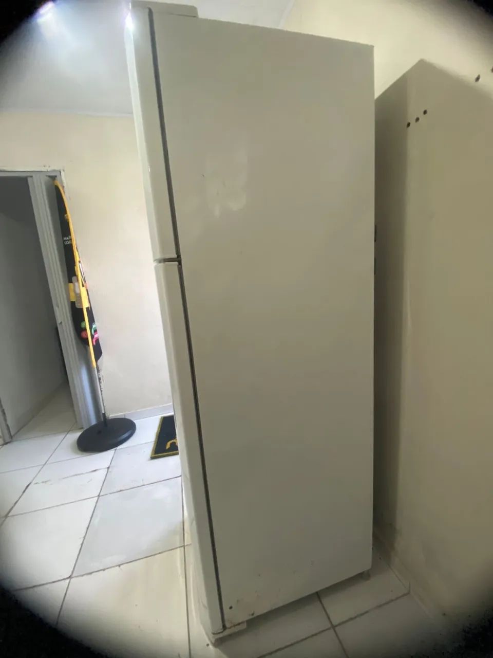 GELADEIRA FROST FREE BEM CONSERVADA - Foto 6