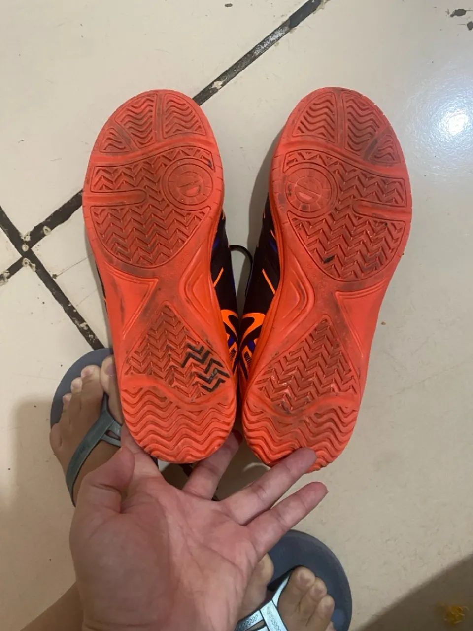 Doação Chuteiras Futsal Penalty - Tamanho 38 - Foto 2