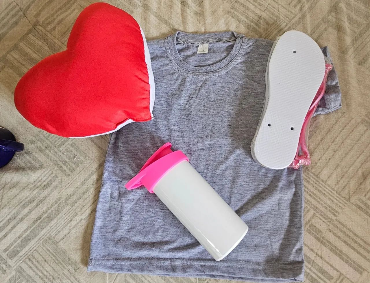 Kit para sublimação com canecas e outros itens - Foto 4