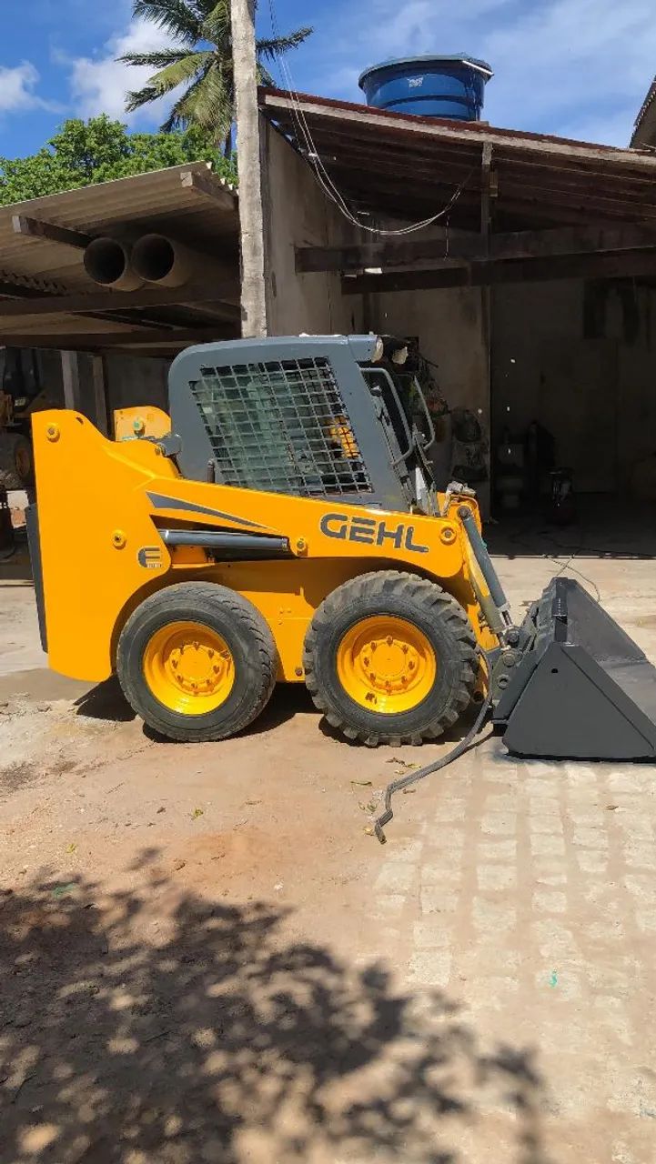 Mine carregadeira Gehl 4240 - Foto 2