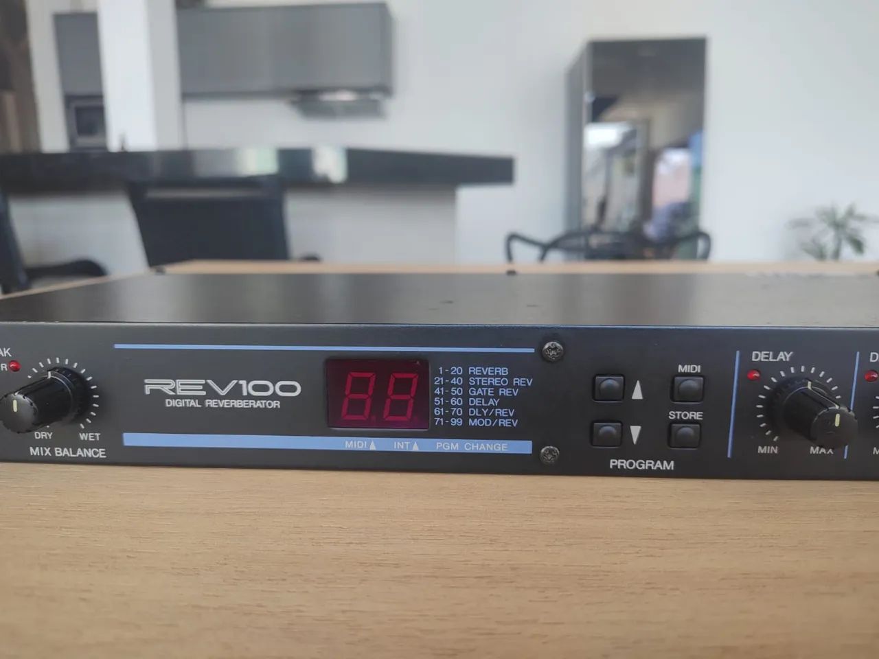 Reverb rev100 YAMAHA  - Foto 2