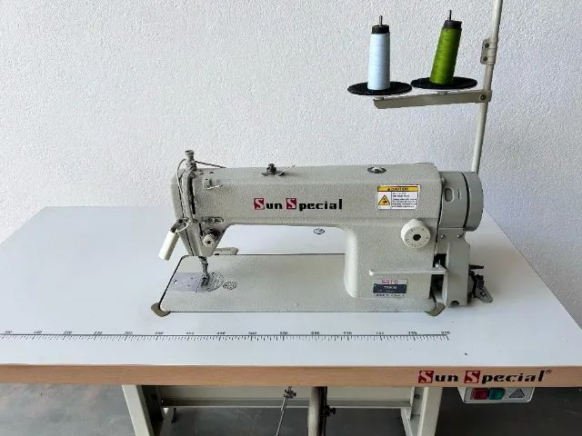 Máquina de Costura Reta - Industrial - 127/220 Volts - Super Nova - Foto 2