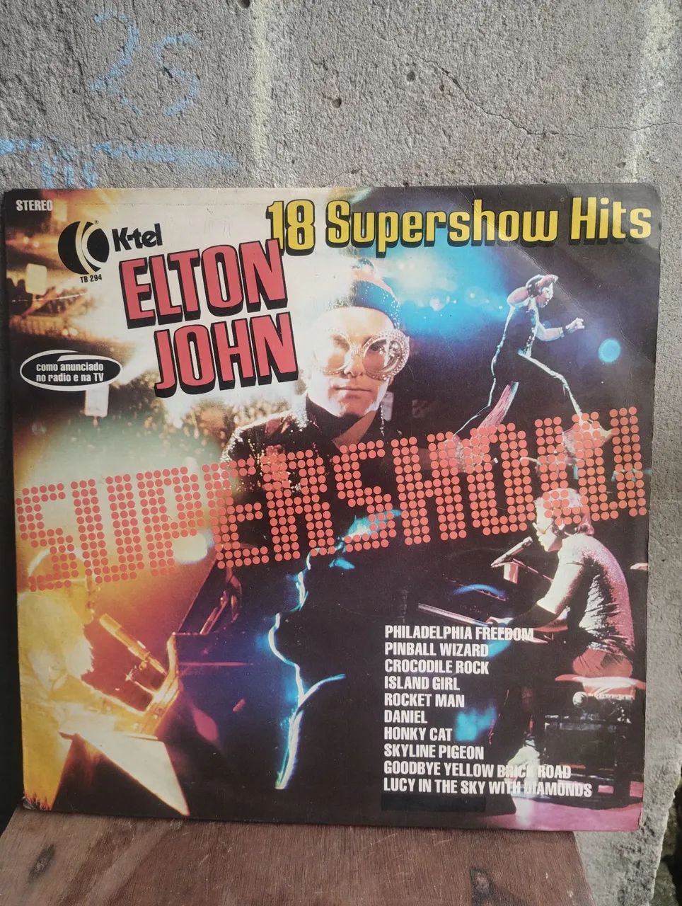 Elton John - 18 Supershow Hits