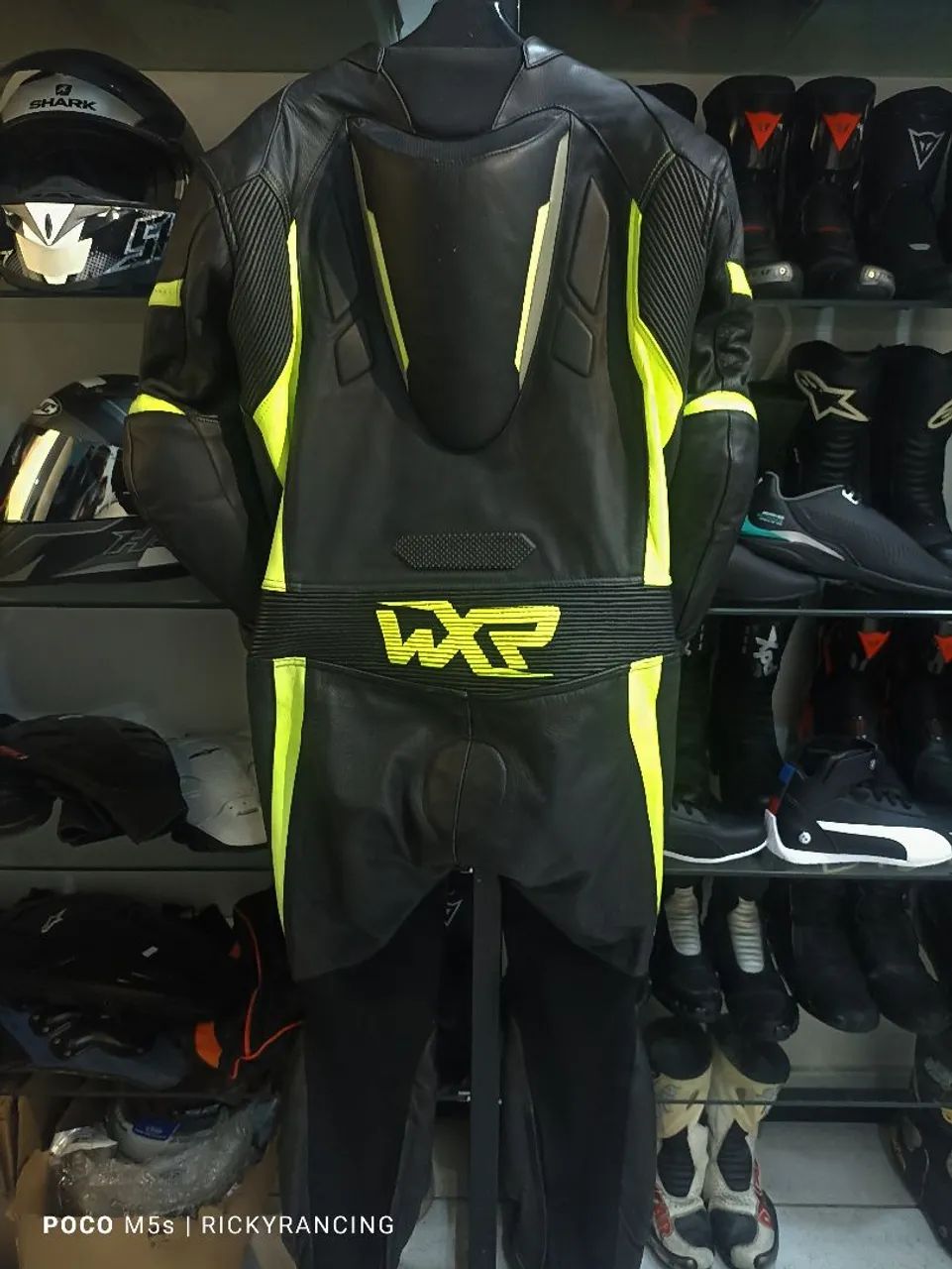 Macacão wxr 54 Eur uma peça não e Tutto não e Forza nem alpinestars  - Foto 3