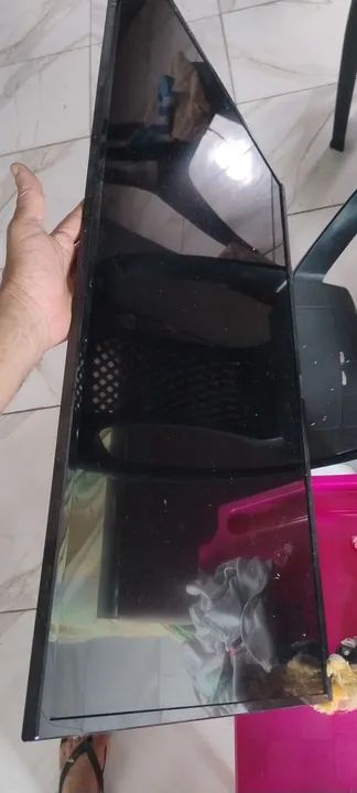 TV TCL 43polegadas vendo com defeito na tela mas funciona aceita proposta  - Foto 2