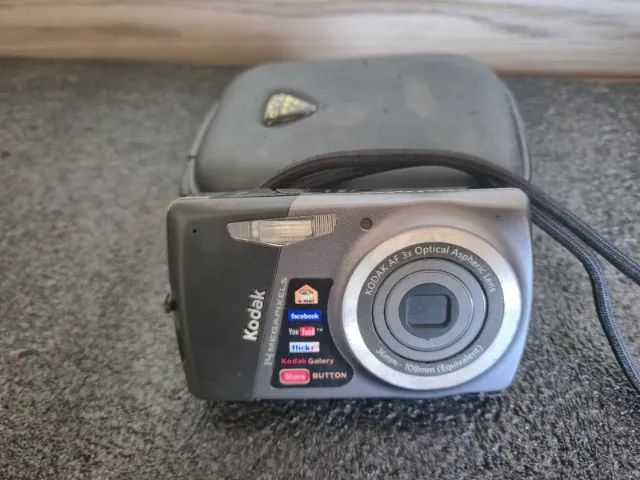 Câmera Kodak AF 14 Megapixel - Nostalgia Pura - Foto 3