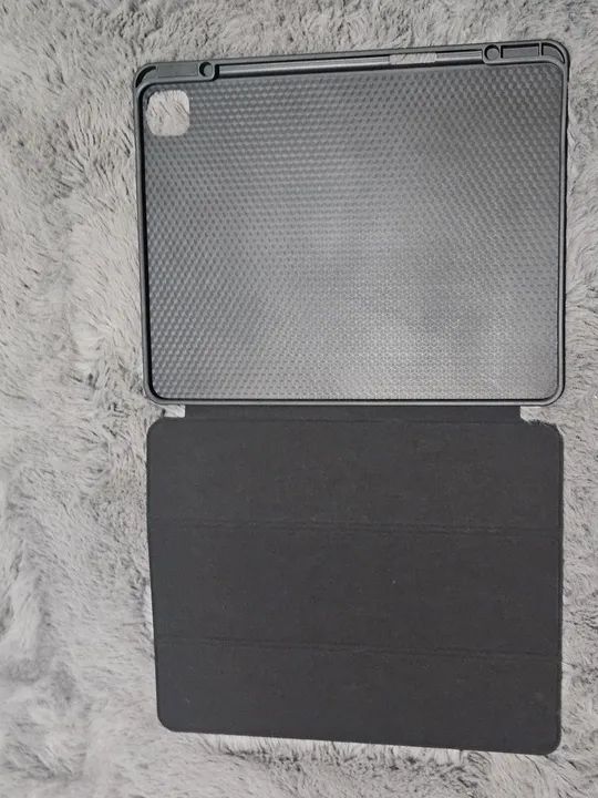 Capa para Tablet  Ipad 13° - Preta - Foto 4