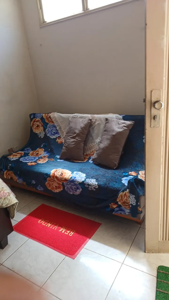 Praia da Costa,Temporada, Casa bem simples, dois andares, até 15 pessoas, quintal grande