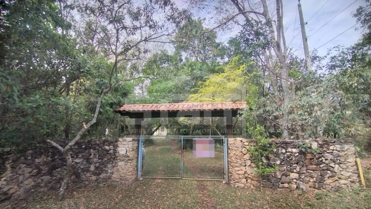 Lindo Sítio em São José da Serra por R 990.000 - aceita PERMUTA