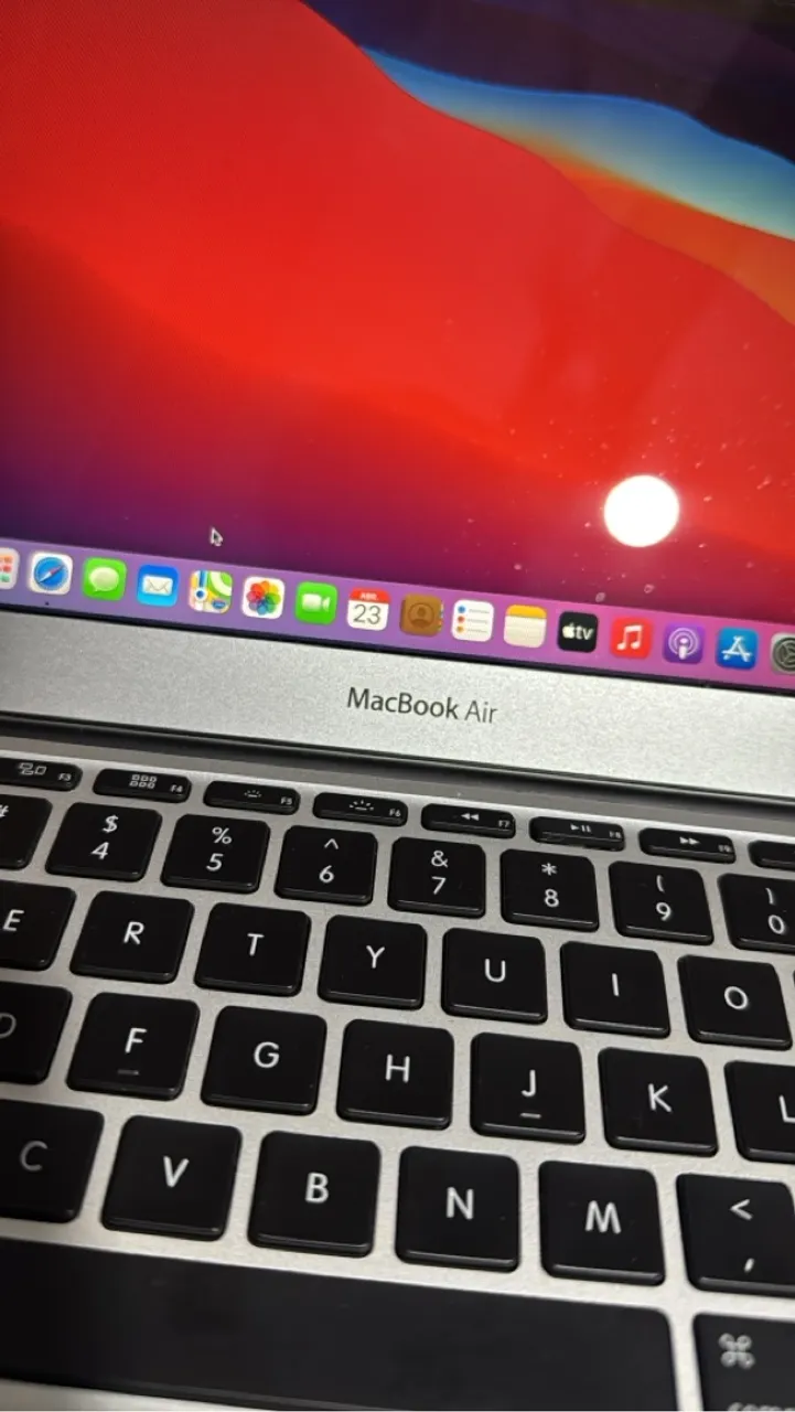 MacBook Air impecável