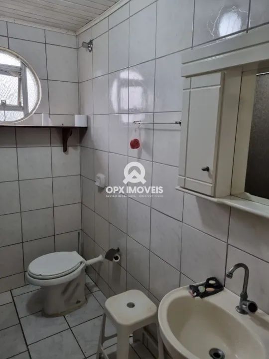 Apartamento de 2 Quartos no Edifício Atílio Pozza, no Centro de Balneário Piçarras - Foto 11