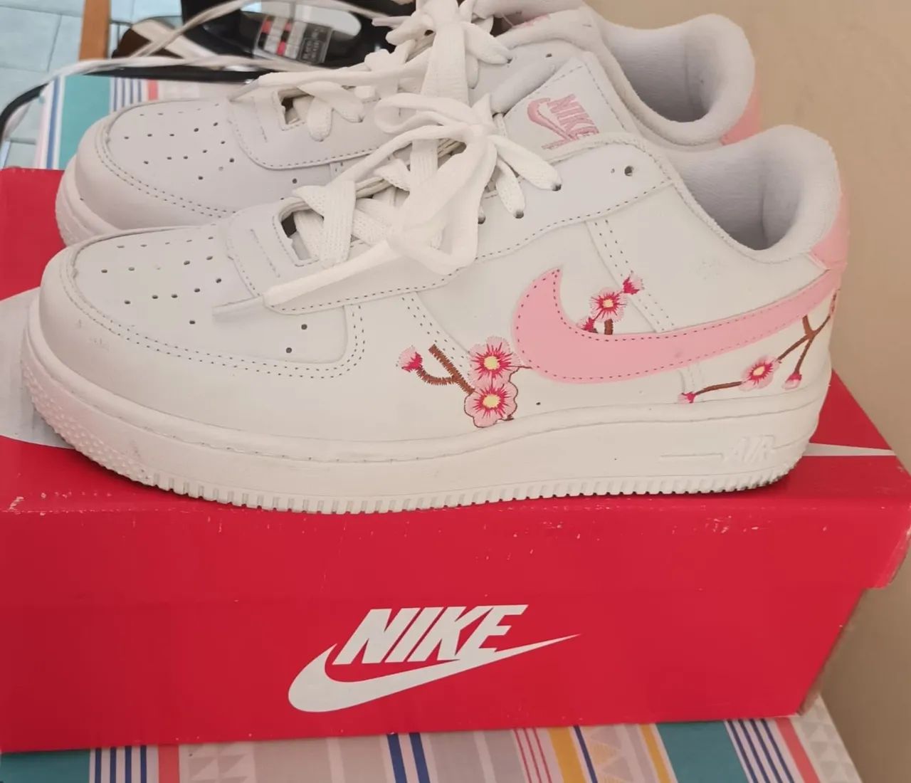 Tenis Nike Air Force Floral Calçados Vila Isabel, Rio de