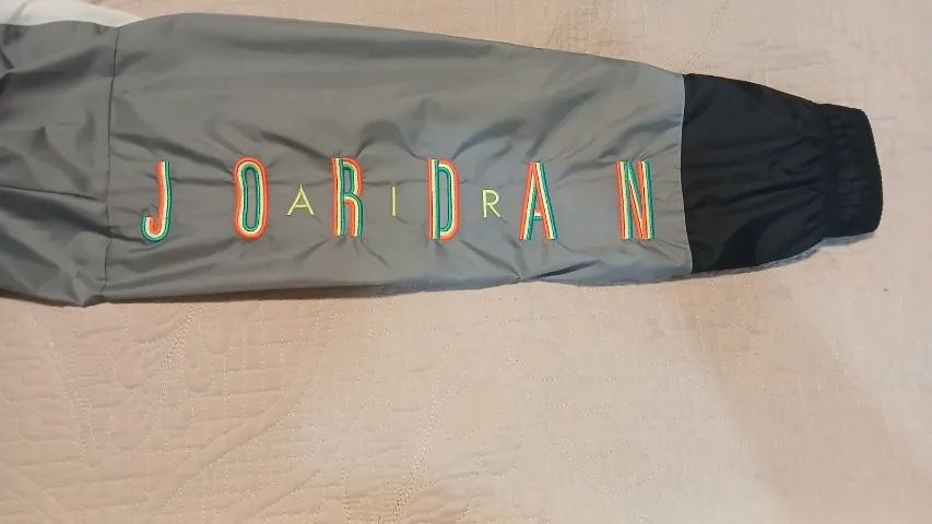 Casaco Corta Vento Air Jordan Sport DNA - Foto 2