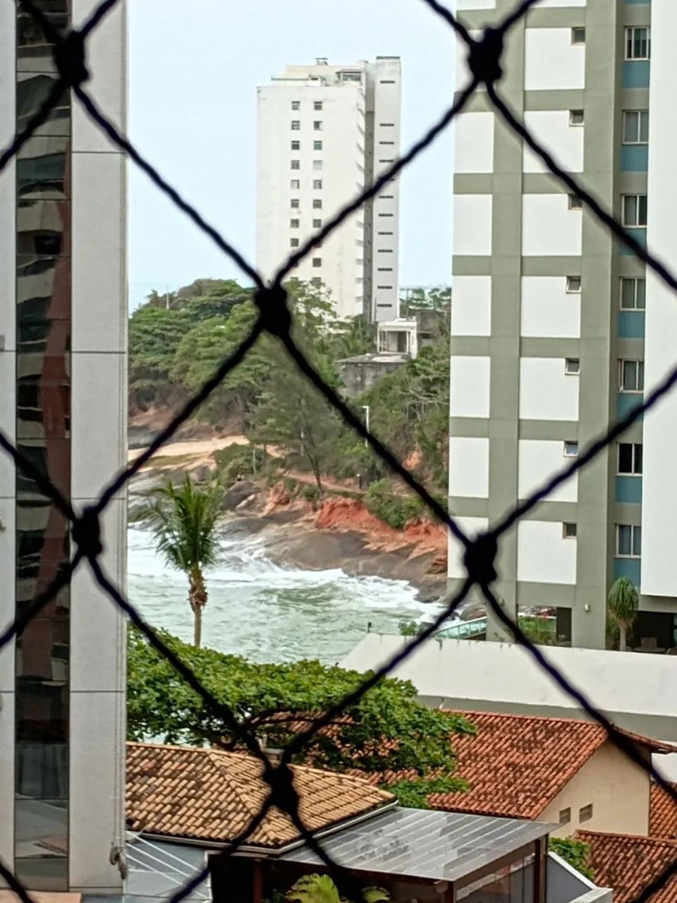 OPORTUNIDADE VENDO APARTAMENTO 3 QUARTOS PRAIA DA AREIA PRETA COM ÁREA DE LAZER  - Foto 4