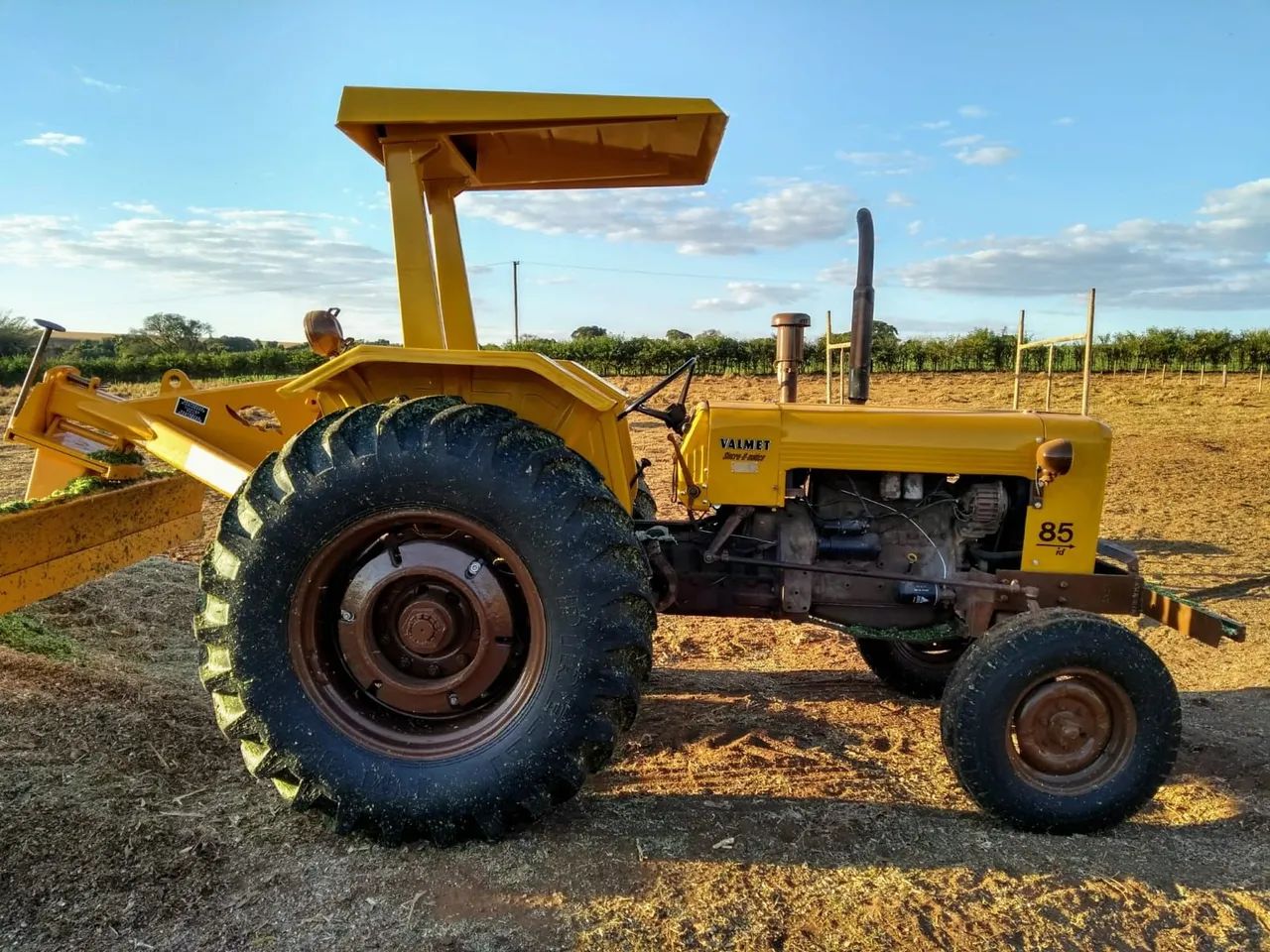 Trator Valmet 85 id 