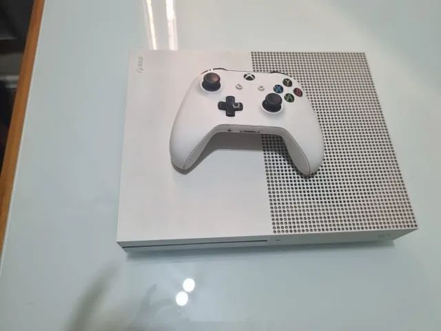 Console Xbox One S 1 Tb + 2 jogos - Foto 5