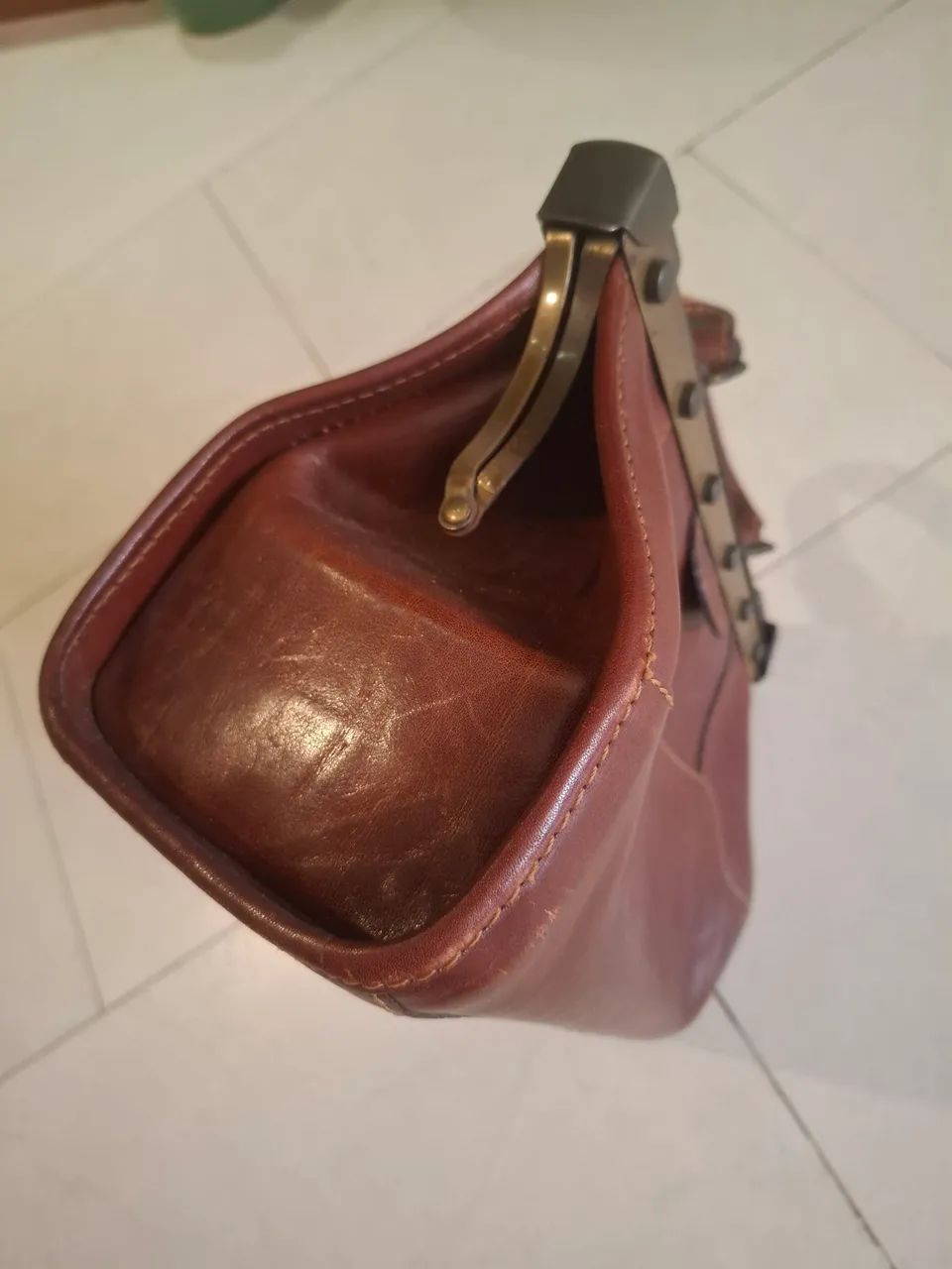 Bolsa de mão Italiana.  - Foto 4