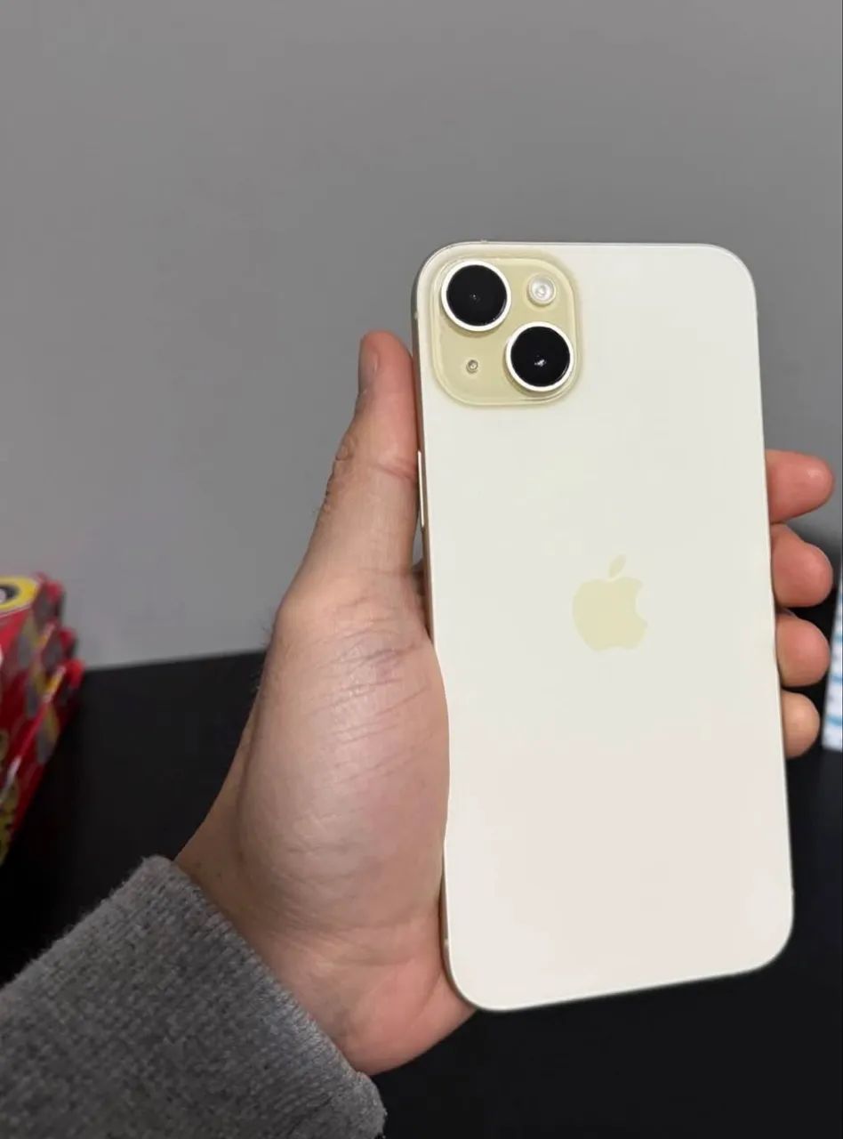 iPhone 15 