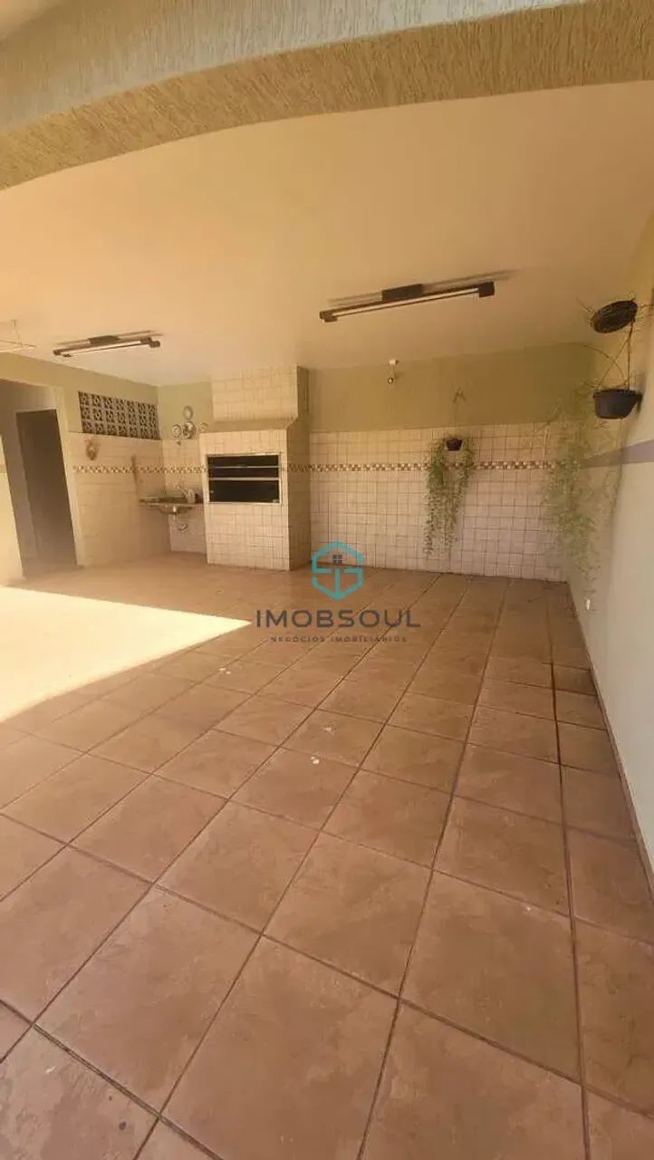 Casa com 3 quartos, 5 vagas e 280m² à venda no Zona 04, Maringá/PR - Foto 5