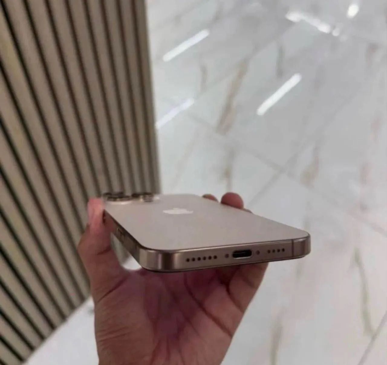 IPHONE 16 PRO MAX DESERT 