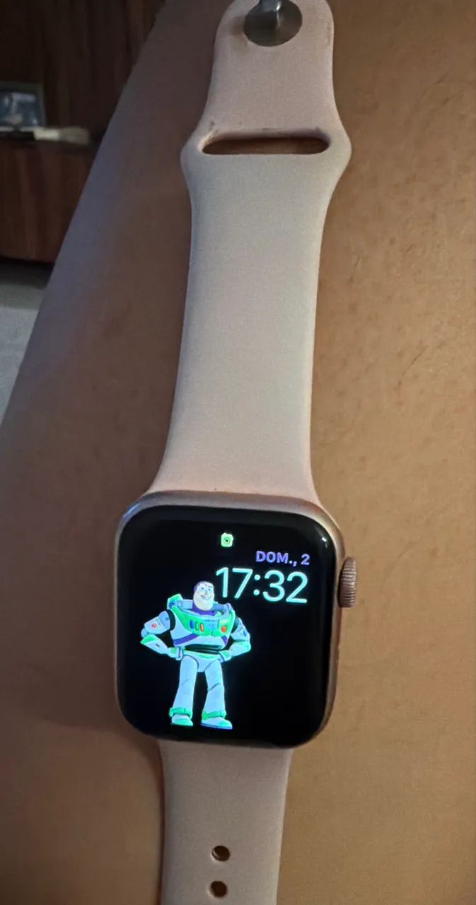 Apple Watch Series 4 (GPS)