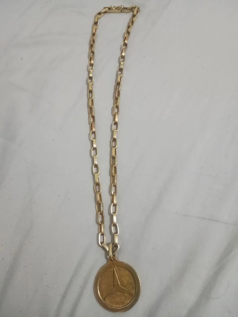 Vendo cordão prata com banho de ouro 
