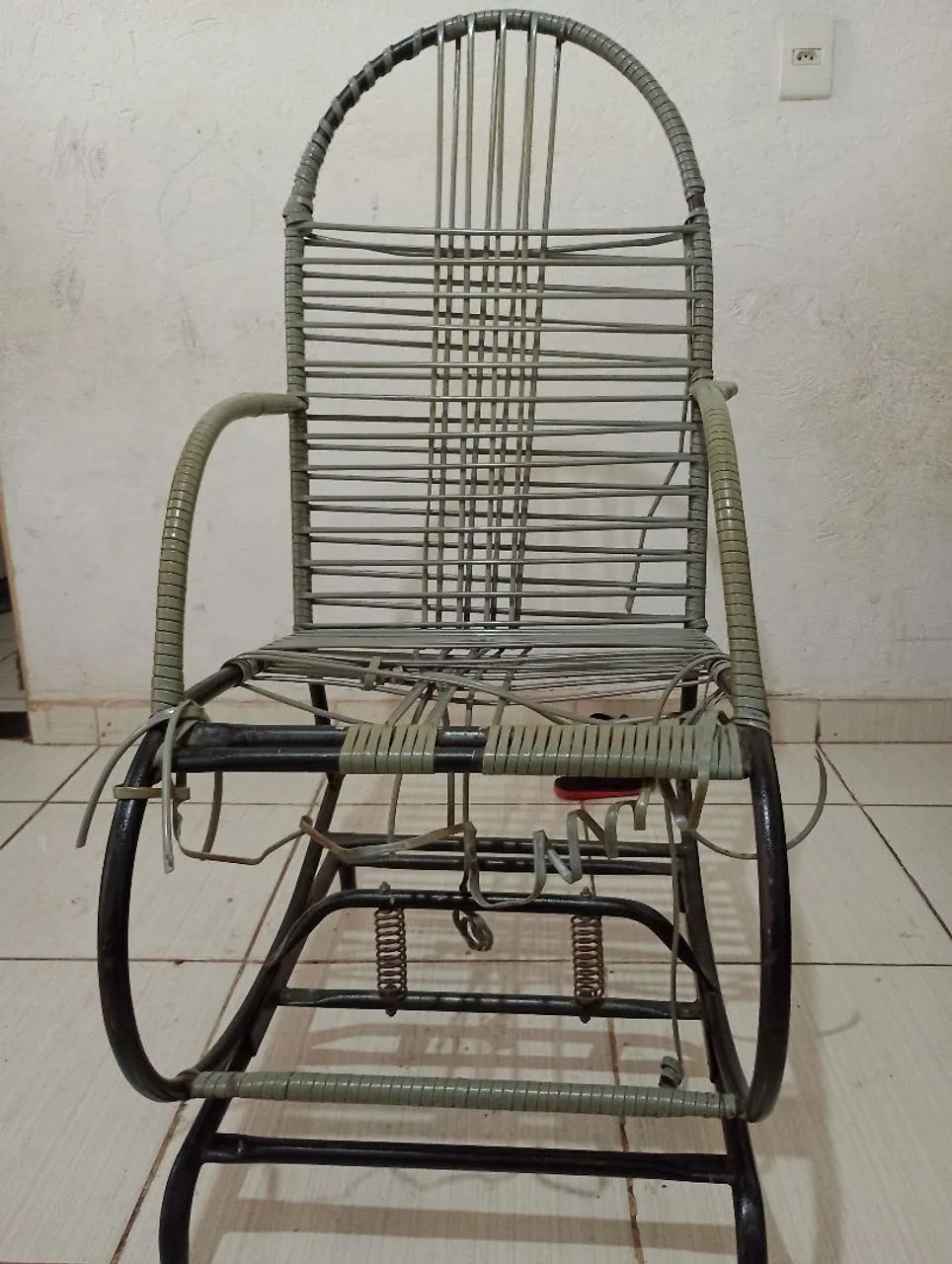 vende se uma cadeira