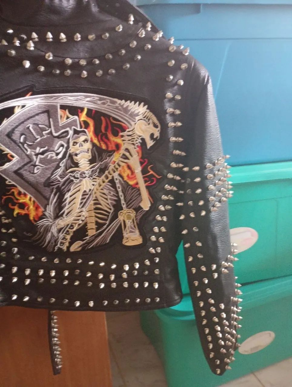 Vendo Jaqueta Rock Feminina com spikes - Foto 5