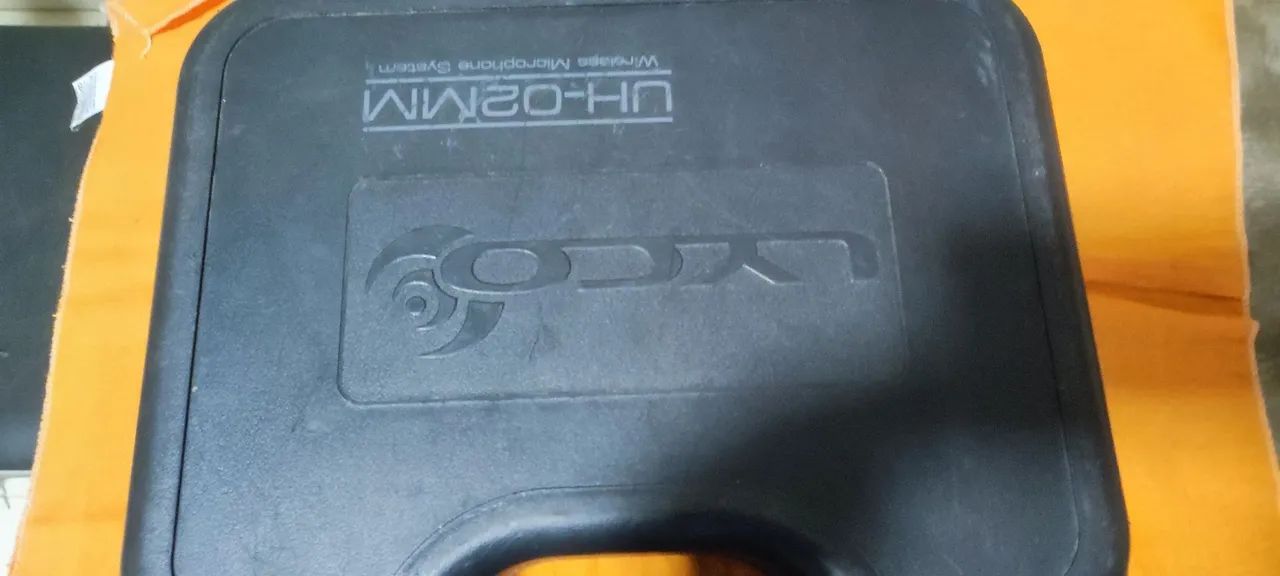 Microfone lycon bem conservado 