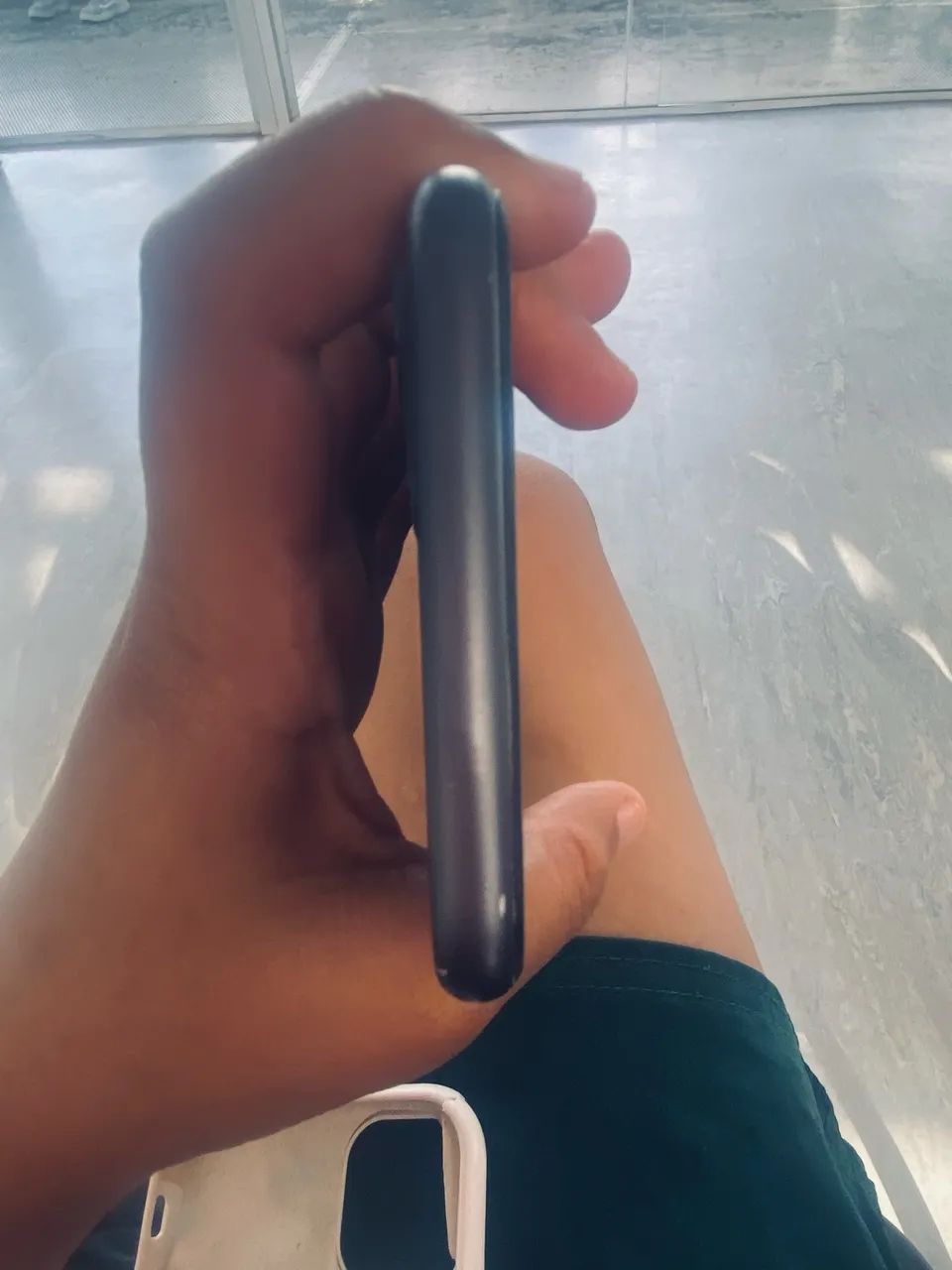 Iphone 11 semi novo - Foto 3
