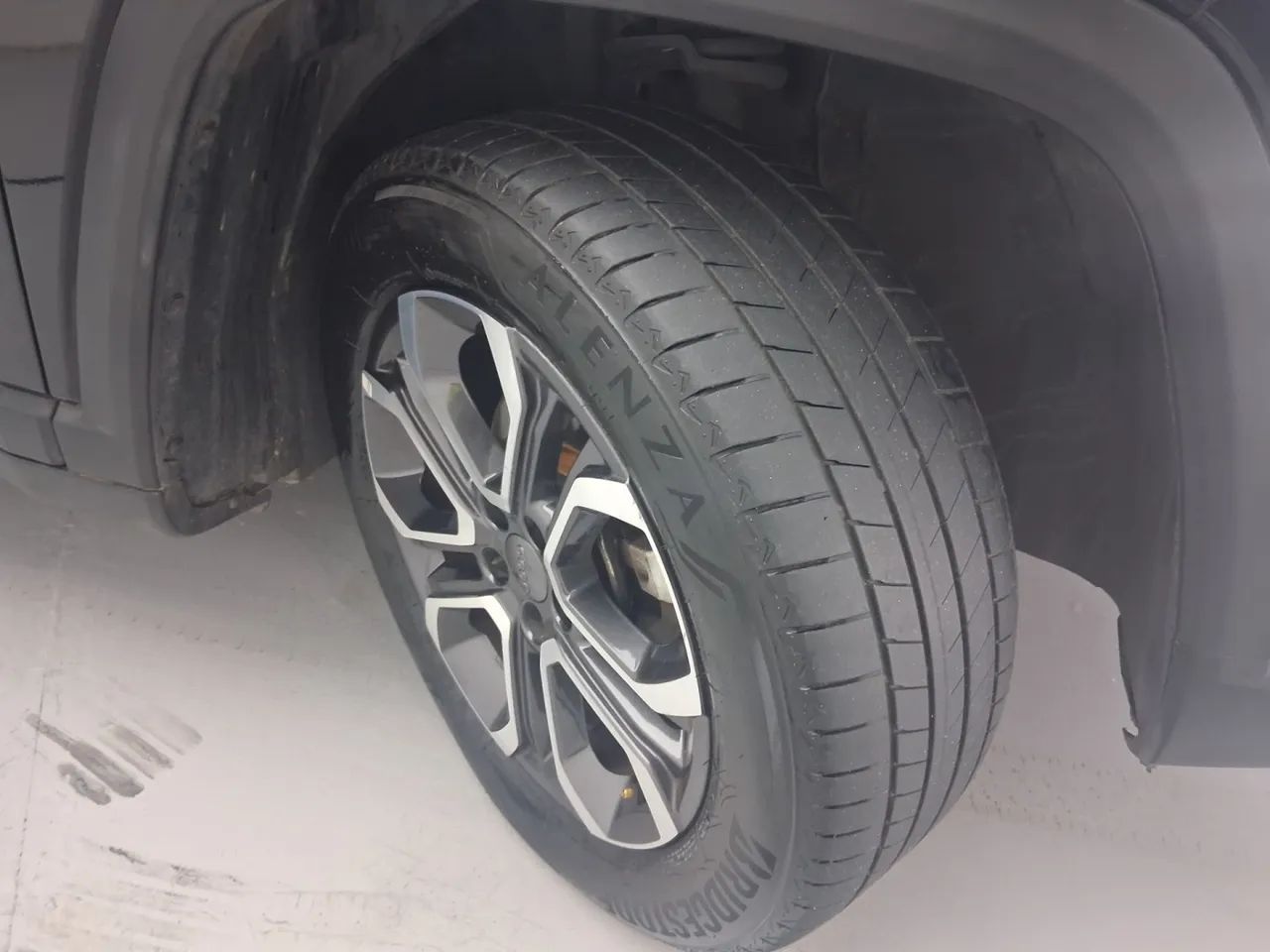 Jeep Commander Limited T270 1.3 TB Flex Aut., foto 13 de 18