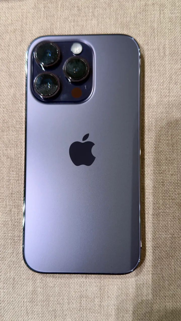 iPhone 14 Pro 256GB Deep Purple (Roxo) + 8 capinhas - Celulares e