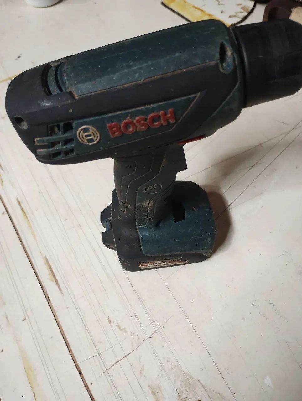 Parafusadeira Bosch parada