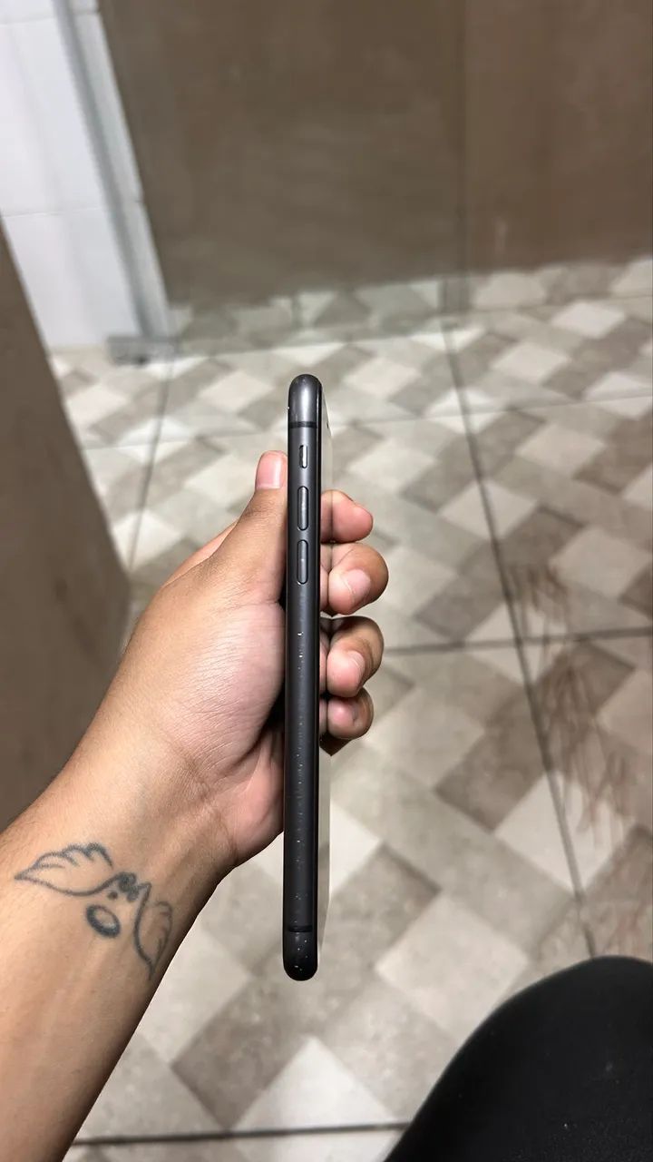 iPhone 11 64g  - Foto 2