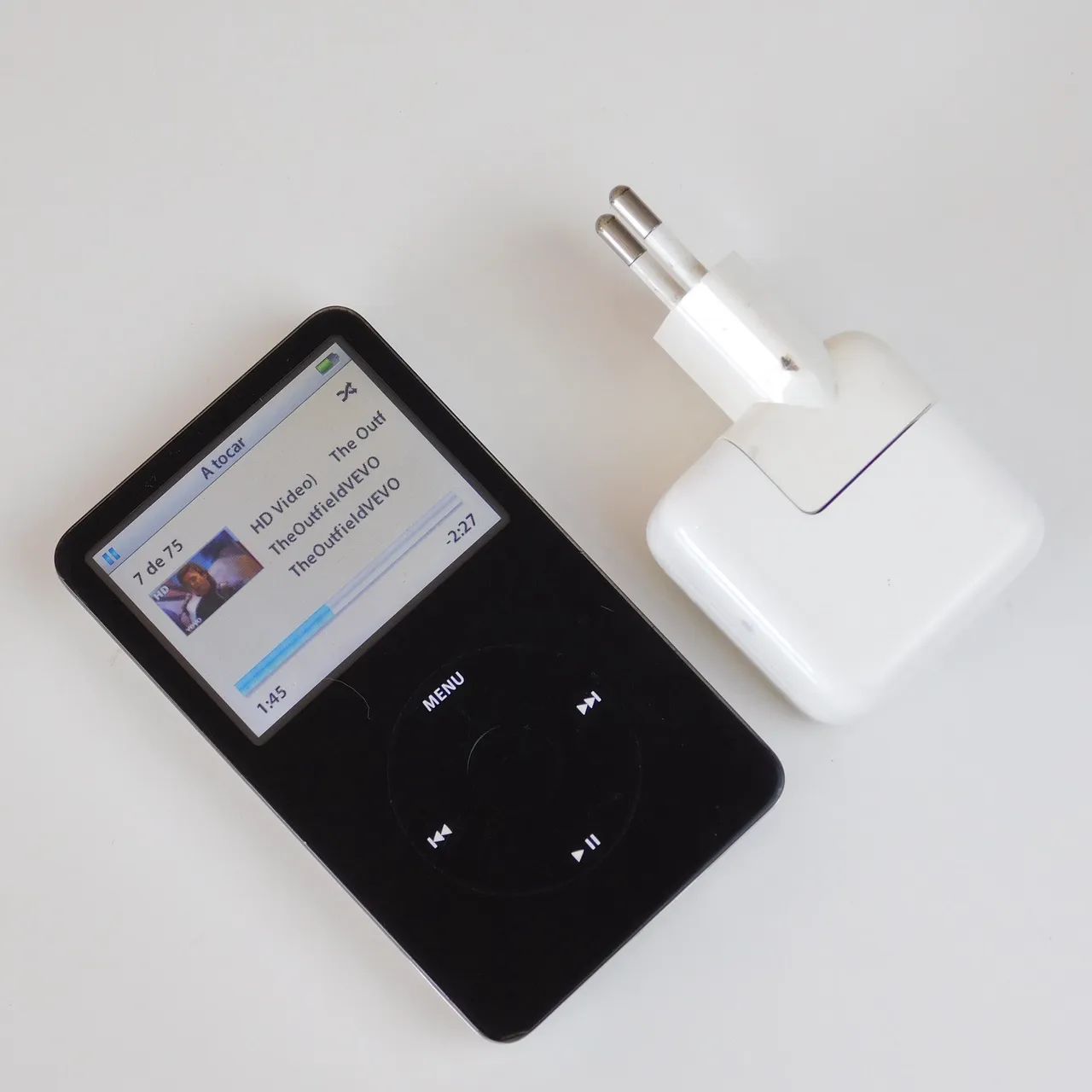 ipod classic A1136 30GB 5世代 動作品 ホワイト iPod Classic 30gb 5a Geração A1136 Apple - Hobbies e coleções