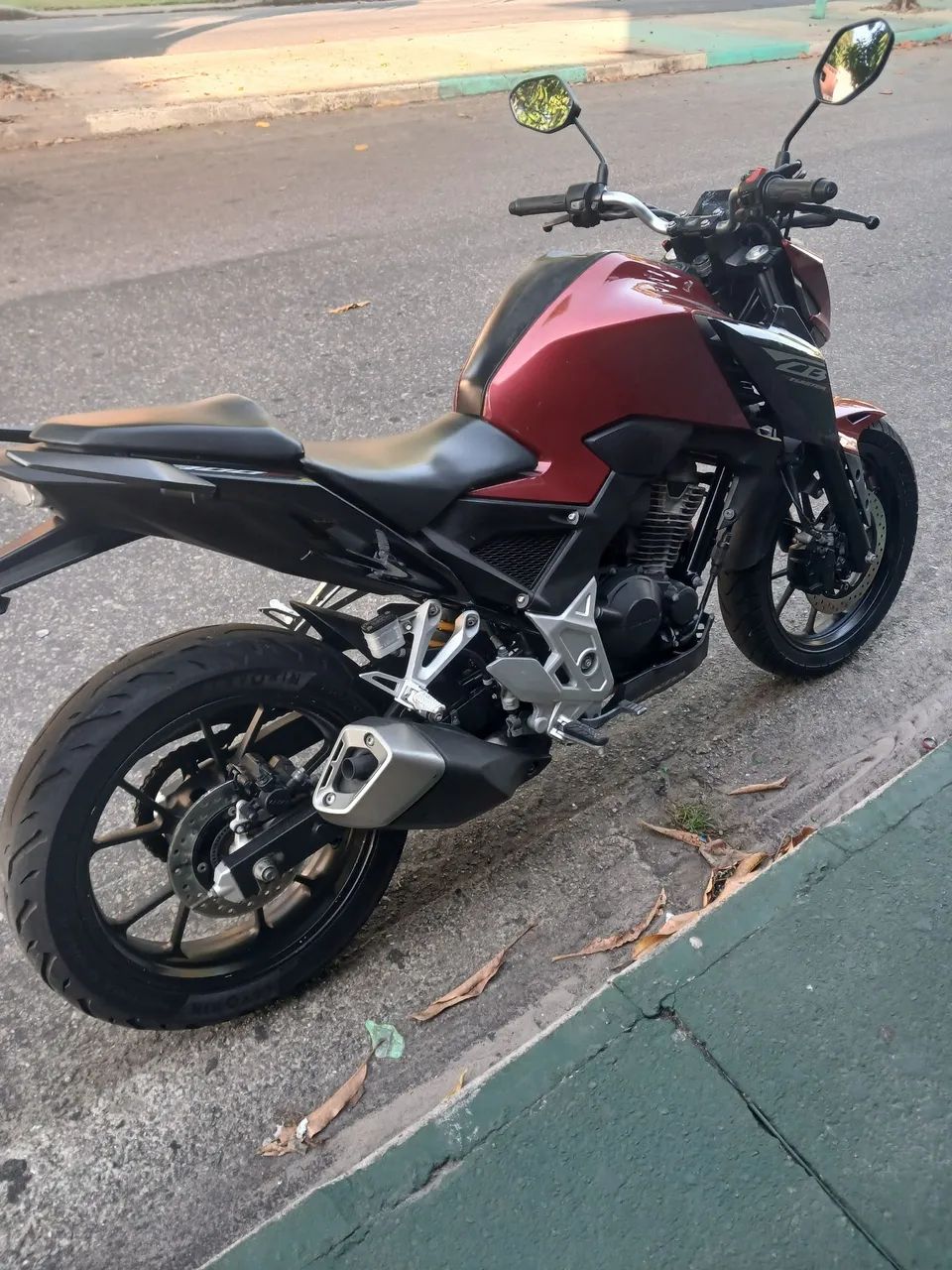 Cb300f 