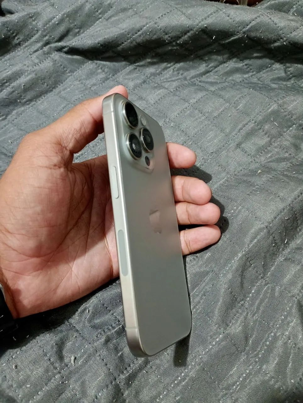 iPhone 15 Pro - Foto 3